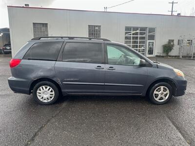 2006 Toyota Sienna CE 7 Passenger   - Photo 6 - Portland, OR 97211