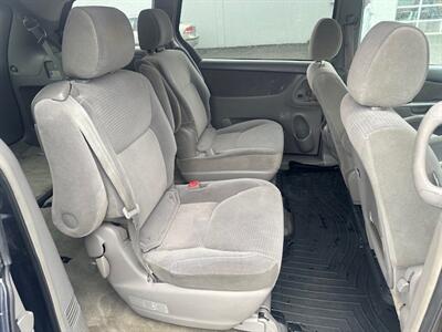 2006 Toyota Sienna CE 7 Passenger   - Photo 15 - Portland, OR 97211