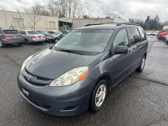 2006 Toyota Sienna CE 7 Passenger   - Photo 1 - Portland, OR 97211