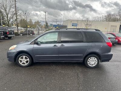 2006 Toyota Sienna CE 7 Passenger   - Photo 2 - Portland, OR 97211