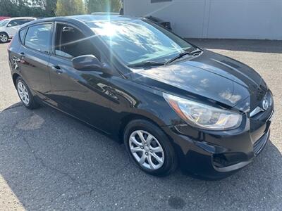 2012 Hyundai Accent GS   - Photo 7 - Portland, OR 97211