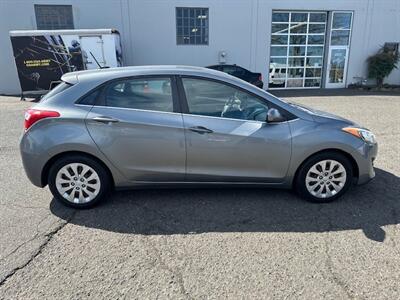 2016 Hyundai ELANTRA GT   - Photo 6 - Portland, OR 97211