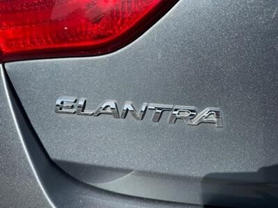 2016 Hyundai ELANTRA GT   - Photo 16 - Portland, OR 97211