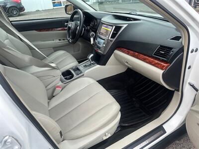 2012 Subaru Outback 2.5i Limited - Photo 12 - Portland, OR 97211