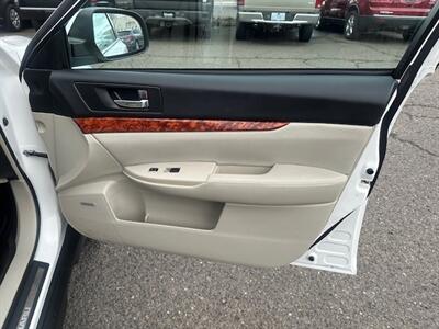 2012 Subaru Outback 2.5i Limited - Photo 13 - Portland, OR 97211