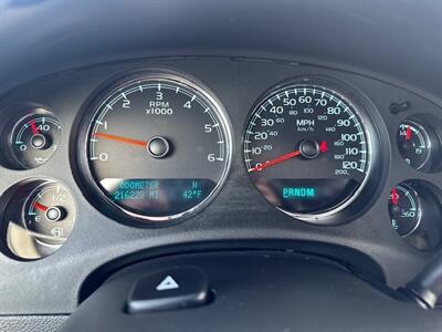 2011 Chevrolet Suburban LTZ   - Photo 18 - Portland, OR 97211