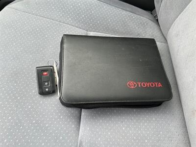 2005 Toyota Prius   - Photo 22 - Portland, OR 97211