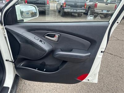 2011 Hyundai Tucson GLS   - Photo 13 - Portland, OR 97211