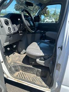 2010 Ford E-350 SD   - Photo 9 - Portland, OR 97211