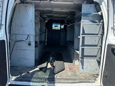 2010 Ford E-350 SD   - Photo 18 - Portland, OR 97211