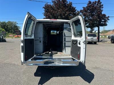 2010 Ford E-350 SD   - Photo 19 - Portland, OR 97211