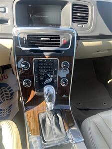2013 Volvo S60 T5   - Photo 17 - Portland, OR 97211