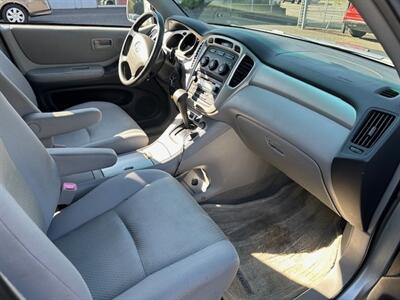 2006 Toyota Highlander Hybrid   - Photo 12 - Portland, OR 97211