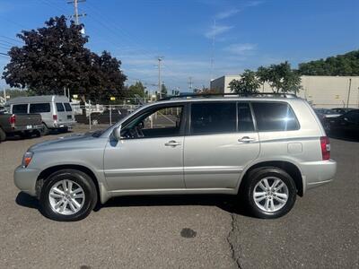2006 Toyota Highlander Hybrid   - Photo 2 - Portland, OR 97211