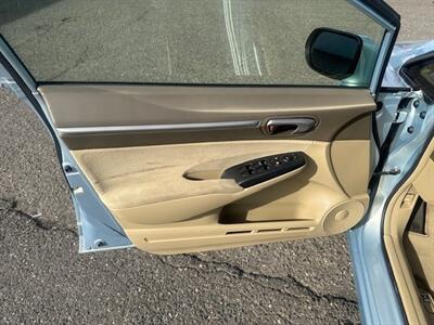 2006 Honda Civic Hybrid   - Photo 10 - Portland, OR 97211