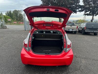 2013 Toyota Prius c One   - Photo 17 - Portland, OR 97211