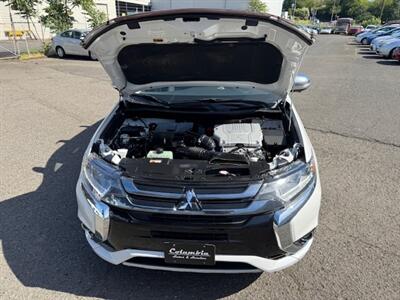 2018 Mitsubishi Outlander PHEV SEL - Photo 21 - Portland, OR 97211