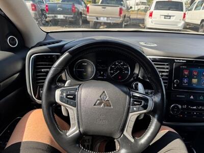 2018 Mitsubishi Outlander PHEV SEL - Photo 17 - Portland, OR 97211