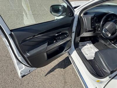 2018 Mitsubishi Outlander PHEV SEL - Photo 10 - Portland, OR 97211