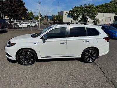 2018 Mitsubishi Outlander PHEV SEL - Photo 2 - Portland, OR 97211