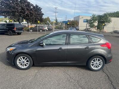 2015 Ford Focus SE   - Photo 2 - Portland, OR 97211