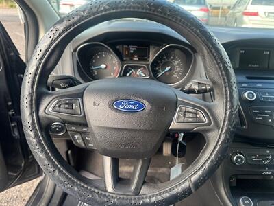 2015 Ford Focus SE   - Photo 15 - Portland, OR 97211