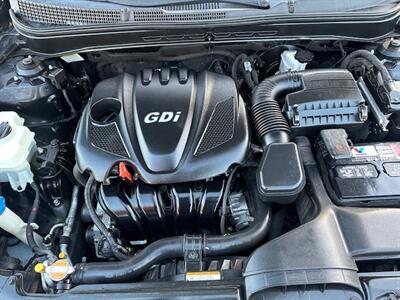 2011 Hyundai SONATA SE   - Photo 23 - Portland, OR 97211