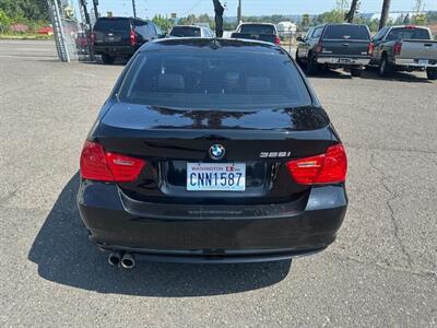 2011 BMW 328i   - Photo 4 - Portland, OR 97211