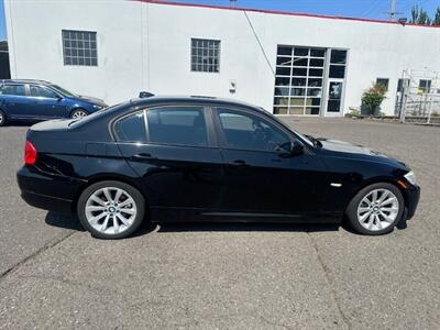 2011 BMW 328i   - Photo 6 - Portland, OR 97211