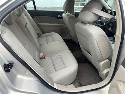 2010 Ford Fusion SE   - Photo 10 - Portland, OR 97211
