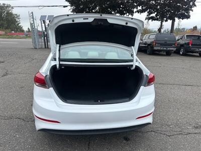 2017 Hyundai ELANTRA SE   - Photo 21 - Portland, OR 97211