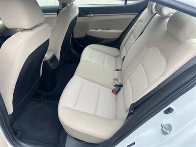 2017 Hyundai ELANTRA SE   - Photo 10 - Portland, OR 97211
