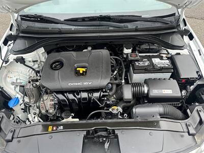 2017 Hyundai ELANTRA SE   - Photo 22 - Portland, OR 97211
