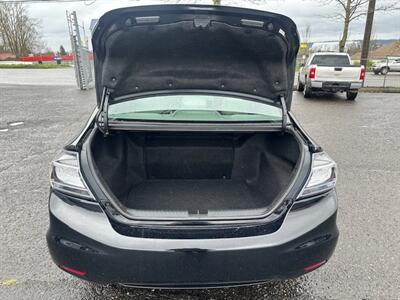 2013 Honda Civic Hybrid   - Photo 16 - Portland, OR 97211