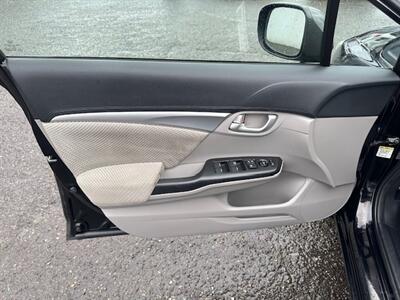2013 Honda Civic Hybrid   - Photo 10 - Portland, OR 97211