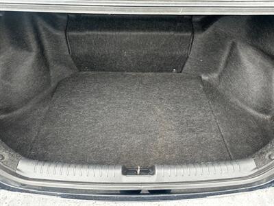 2013 Honda Civic Hybrid   - Photo 15 - Portland, OR 97211