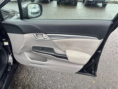 2013 Honda Civic Hybrid   - Photo 13 - Portland, OR 97211