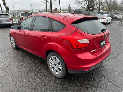 2012 Ford Focus SE   - Photo 3 - Portland, OR 97211