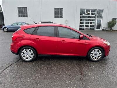 2012 Ford Focus SE   - Photo 6 - Portland, OR 97211