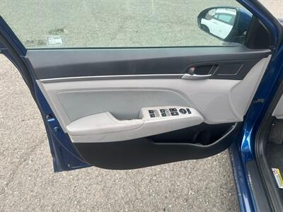 2017 Hyundai ELANTRA SE   - Photo 10 - Portland, OR 97211