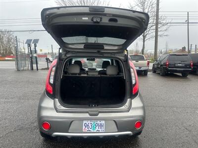 2018 Kia Soul +   - Photo 17 - Portland, OR 97211