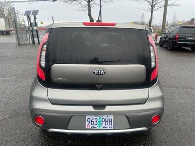2018 Kia Soul +   - Photo 4 - Portland, OR 97211