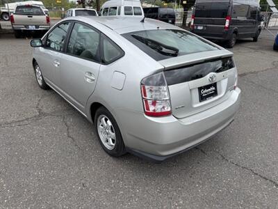 2004 Toyota Prius   - Photo 3 - Portland, OR 97211