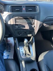 2014 Volkswagen Jetta SE   - Photo 20 - Portland, OR 97211