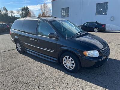 2006 Chrysler Town & Country Touring   - Photo 7 - Portland, OR 97211