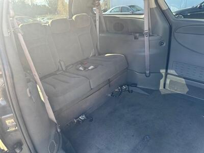2006 Chrysler Town & Country Touring   - Photo 20 - Portland, OR 97211