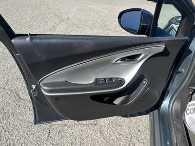 2013 Chevrolet Volt Premium - Photo 10 - Portland, OR 97211