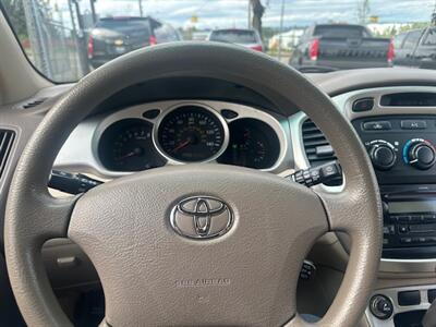 2004 Toyota Highlander   - Photo 19 - Portland, OR 97211