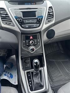 2015 Hyundai Elantra SE - Photo 16 - Portland, OR 97211