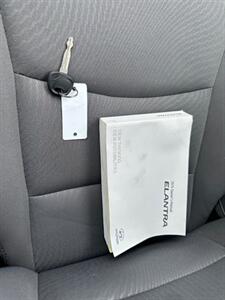 2015 Hyundai Elantra SE - Photo 17 - Portland, OR 97211